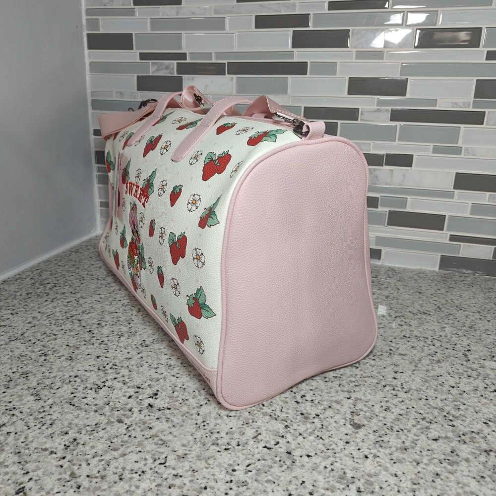 Strawberry Shortcake Sweet vegan Travel Bag Duffle - Picture 2 of 5